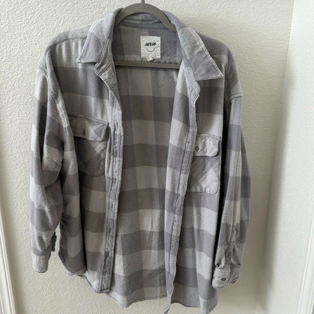 Aeire thick, gray flannel